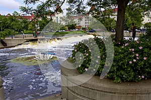 Dam Waterfall on Fox River  822637