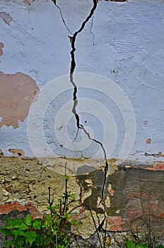 Damage of buildings by seismic blows