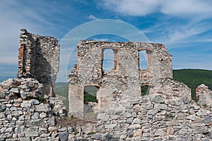 Poškodený hrad