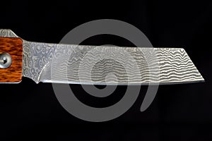 Damascus steel blade