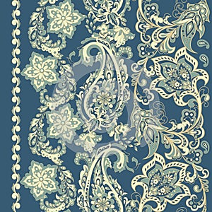 Damask paisley seamless vector pattern. Floral vintage background.