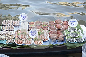 Damnoen saduak floating market, Thailand with food sale photo