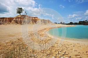 Danau Biru Padang Pasir Quarzt Mine Bintan Island Indonesia