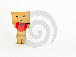 Danbo holding a heart