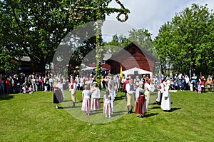 Dance around the midsummer tree