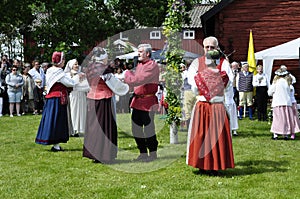 Dance around the midsummer tree