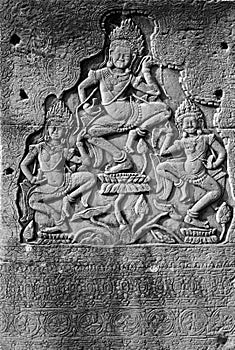 Dancing apsara devas