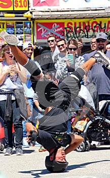 Dancing street crew on Venice beach California