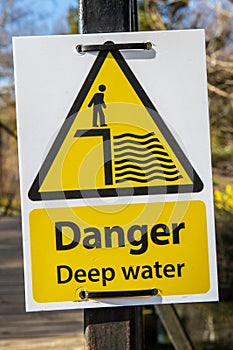 Dange Deep Water Sign