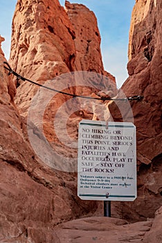 Danger warning sign colorado springs garden of the gods rocky mountains adventure travel photography