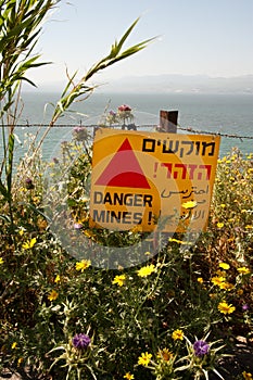 Danger mines!