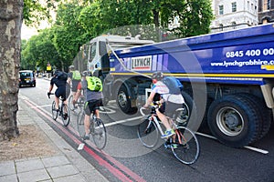 Danger and risk in cycle lanes