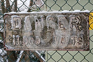 Danger 11,000 volts