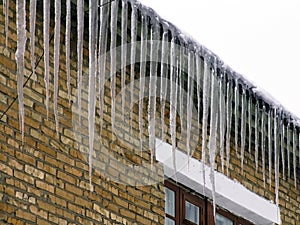 Dangerous icicles