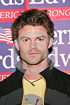 Daniel Gillies