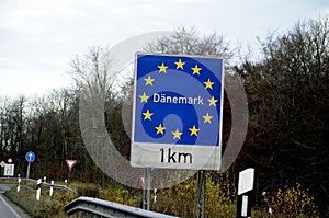 DANISH POLICE ON BORDER CONTROL_ KRUSAA