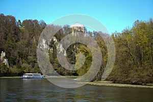 Danube breakthrough from Kelheim to Weltenburg monastery with rocks