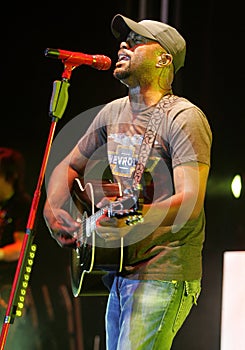Darius Rucker performs in Concert