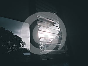 dark windows for wallpaper 2