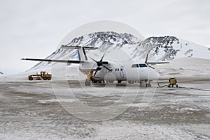 Dash8-100