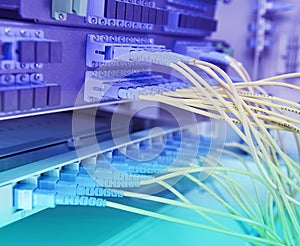 Data transfer by optical fibre