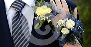 Date Prom Flowers Formal Wear Corsage