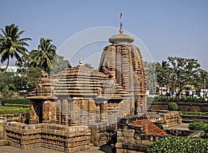 Dated back 10th Century AD, unique carved Mukteshwar temples con photo