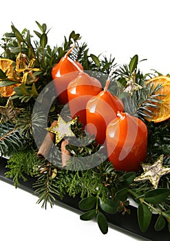 Datil to cinnamons and star on advent wreaths