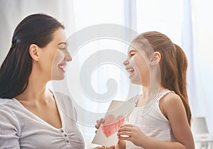 Daughter congratulates mom