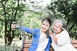 daughter and elderly mother Spent time happy together