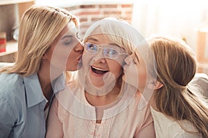 Daughter, mom and granny