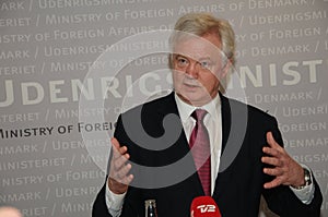 DAVID DAVIS FOREIGN SECT.WITH ANDERS SAMUELSEN