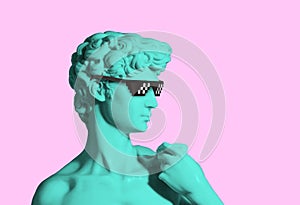 David sculpture pixel sunglasses