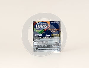Tums, assorted fruit, 24 chewable tablets