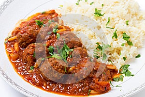 Dawood basha arab meatballs with rice