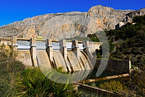 Day view of dam at Chorro river