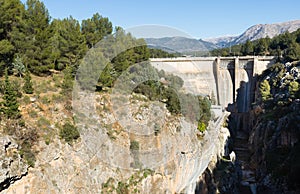 Day view of dam at Guadalentin river