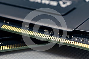 DDR4 DRAM memory module computer hardware close-up