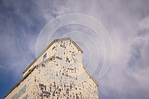 De Winton Grain Elevators