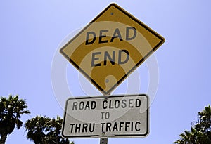 Dead end road sign