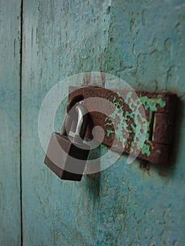 Deadlock door