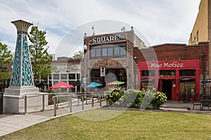 Restaurants on the square in Atlanta suburb, Decatur