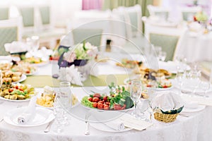 Decorated banquet table setting