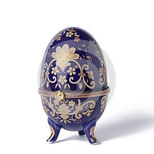 Decorated ceramic egg