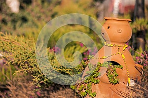 Decorated ceramic pot