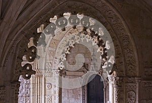 Decorated cloister arches in Jeronimos monastery