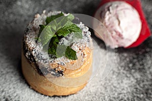 Decorated cup cakes and ice