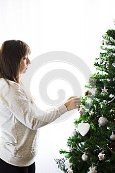 Decorating christmas tree