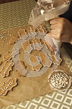 Decorating cookies with icing tube