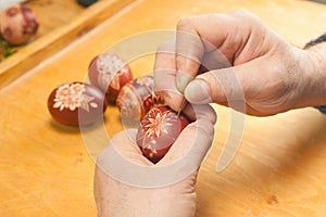 Decorating Easter egg